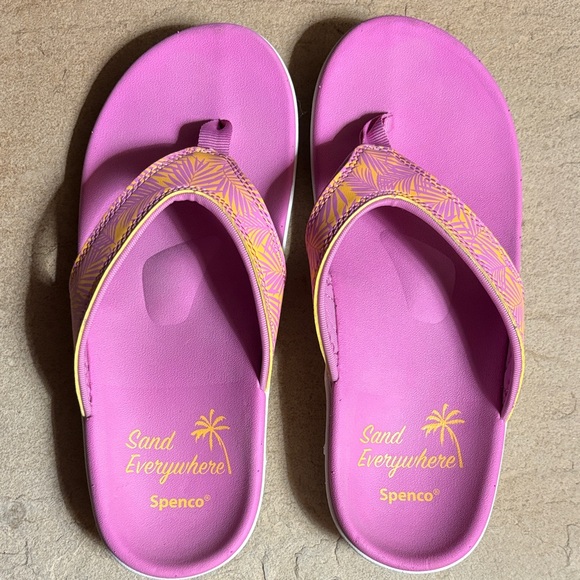 Spence Orthotic Thong Sandal by Kerstin Lindquist.   NOT SPERRY - Picture 1 of 4